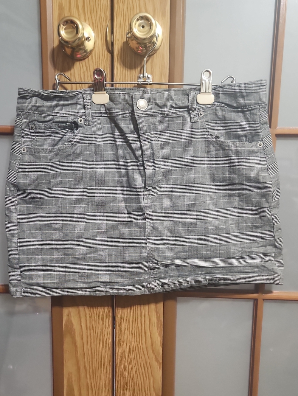 American Eagle Gray Plaid Women's High Rise Mini Skirt Size 16